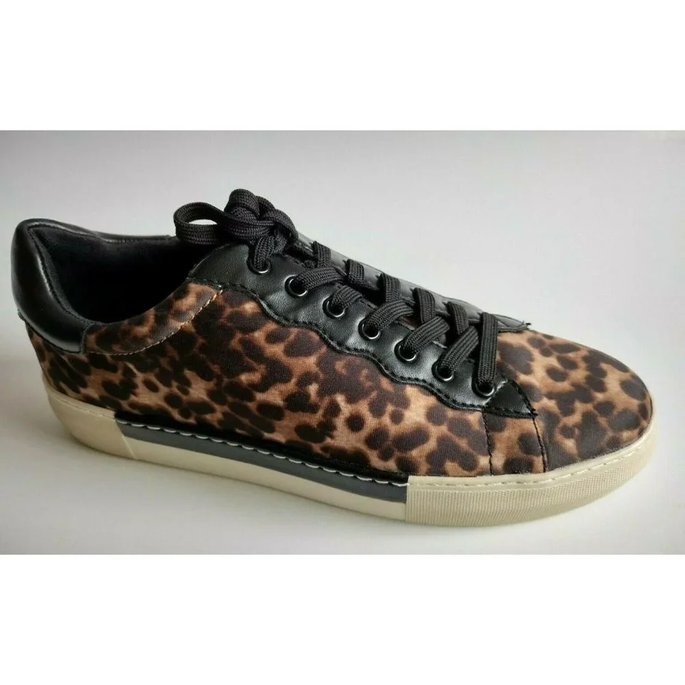 NEW VINCE CAMUTO Canvas Fabric Leopard Print Sneaker Shoes - Picture 1 of 4